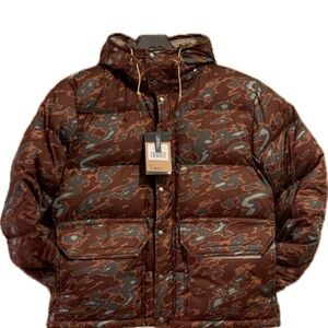 The North Face Men's Brown and Gray Puffer Jacket